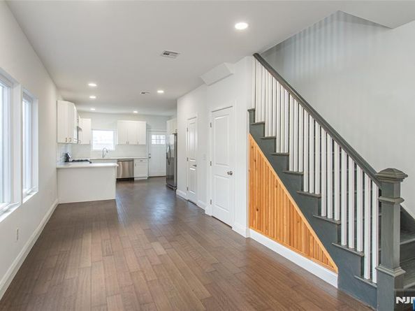 210 Nunda Avenue, Jersey City NJ 07306