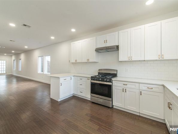 210 Nunda Avenue, Jersey City NJ 07306