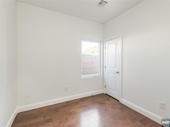 210 Nunda Avenue, Jersey City NJ 07306