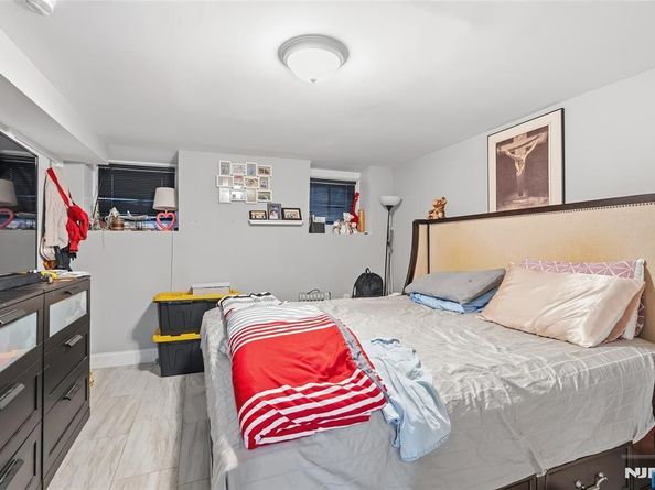 137A Dekalb Avenue, Jersey City NJ 07306