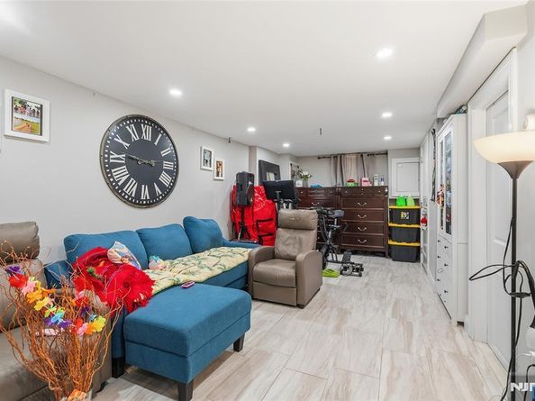 137A Dekalb Avenue, Jersey City NJ 07306