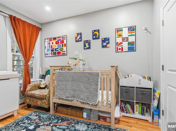 137A Dekalb Avenue, Jersey City NJ 07306