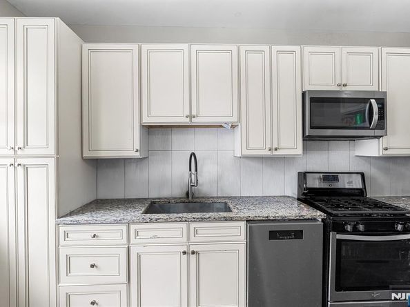 402 Cliff Street, Fairview NJ 07022