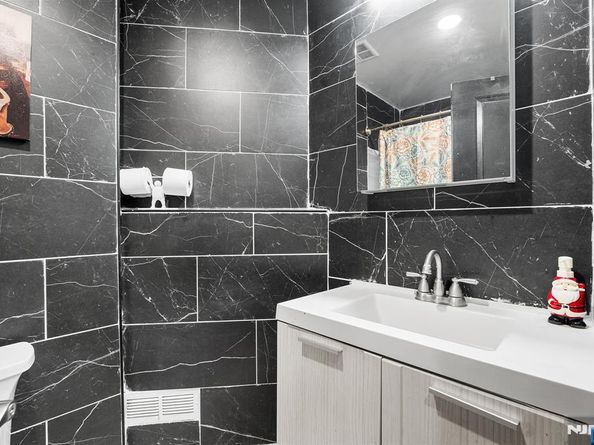 402 Cliff Street, Fairview NJ 07022