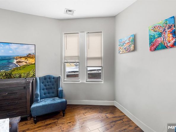 402 Cliff Street, Fairview NJ 07022