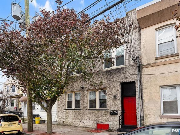 402 Cliff Street, Fairview NJ 07022