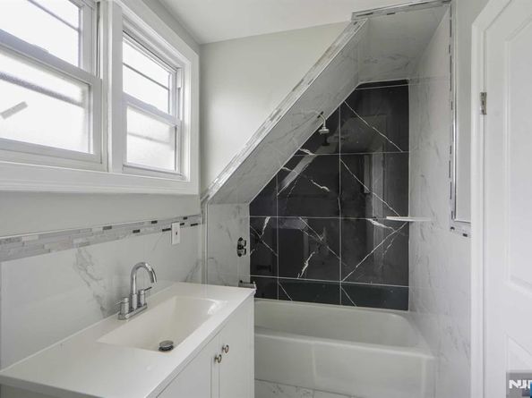 71 W 54th Street, Bayonne NJ 07002