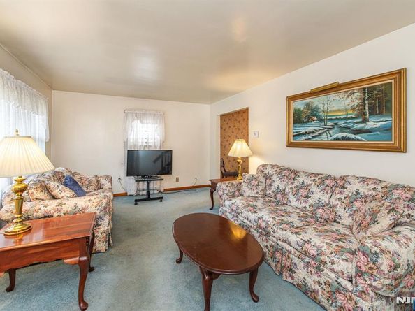 340 Northwood Way, Palisades Park NJ 07650