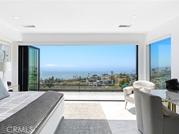 895 Quivera Street, Laguna Beach CA 92651