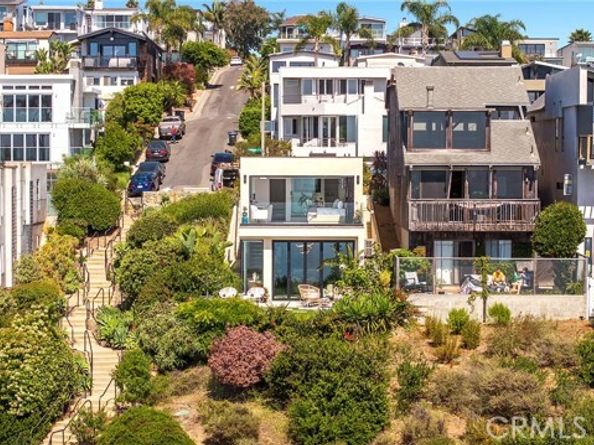895 Quivera Street, Laguna Beach CA 92651