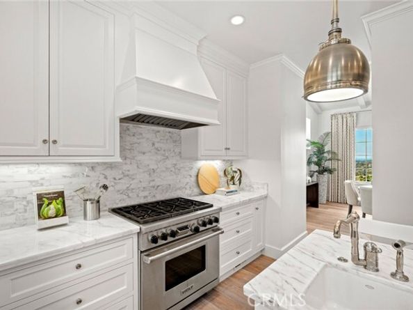 745 Buena Vista Way, Laguna Beach CA 92651