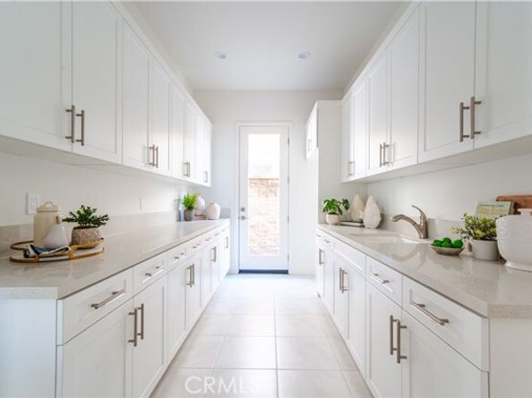 5777 Sunrise Ridge Lane, Lake Forest (el Toro) CA 92679