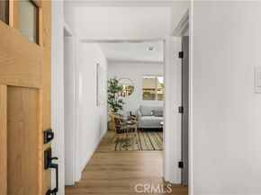 8051 Etiwanda Avenue, Reseda (los Angeles) CA 91335
