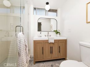 19844 Hemmingway Street, Winnetka (los Angeles) CA 91306