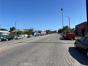5746 Holmes Avenue, Los Angeles CA 90058