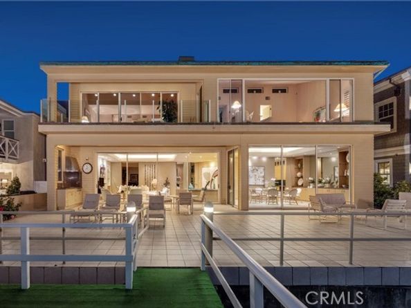 812 W Bay Ave, Newport Beach CA 92661