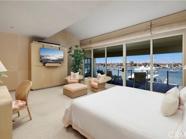812 W Bay Ave, Newport Beach CA 92661