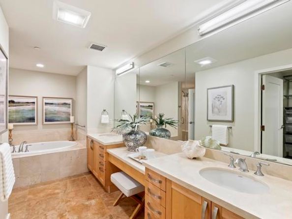 5470 La Jolla Boulevard H102, La Jolla (san Diego) CA 92037