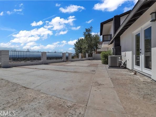 12524 Chanute Street, Pacoima (los Angeles) CA 91331