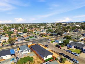 702 Oaklawn Avenue, Chula Vista CA 91910