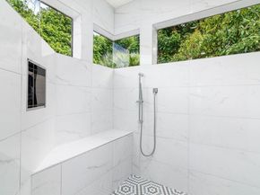 6105 Avenida Chamnez, La Jolla (san Diego) CA 92037