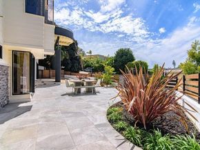 6105 Avenida Chamnez, La Jolla (san Diego) CA 92037