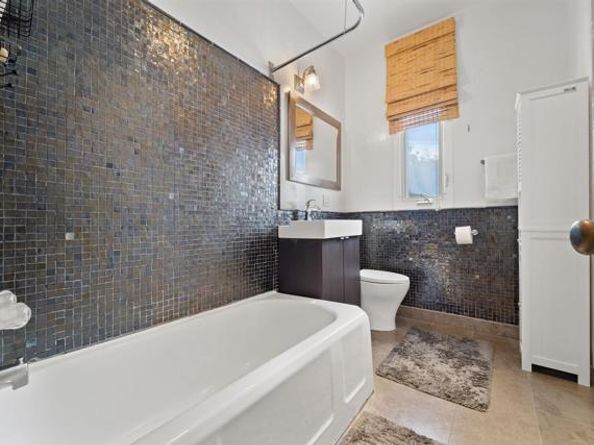 2204 Albatross Street, San Diego CA 92101