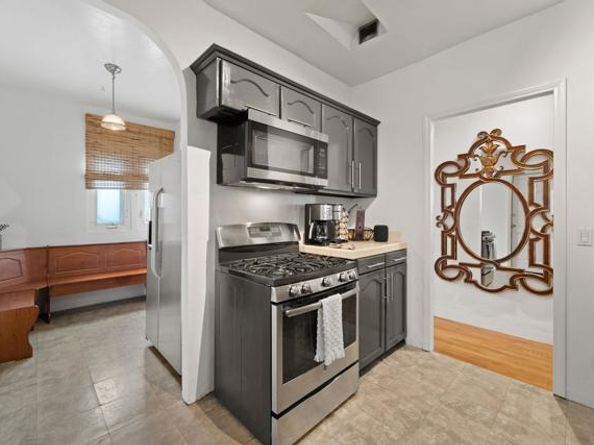 2204 Albatross Street, San Diego CA 92101