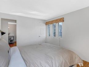 2204 Albatross Street, San Diego CA 92101