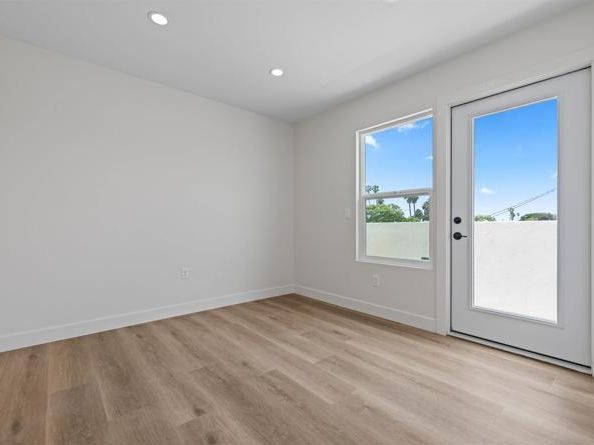 4951 Genesee Avenue, San Diego CA 92117