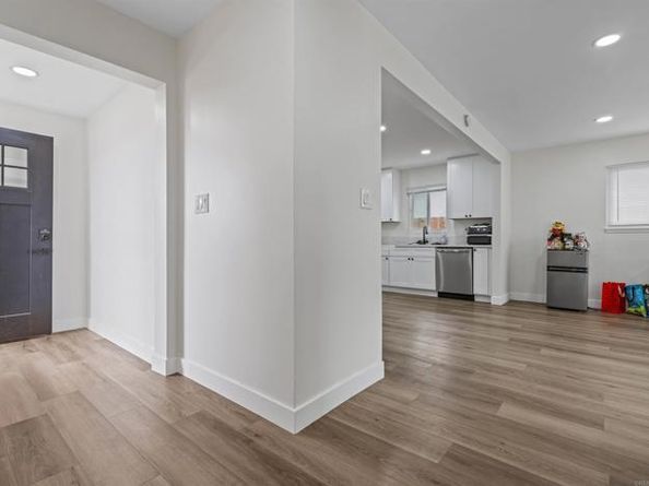 4951 Genesee Avenue, San Diego CA 92117