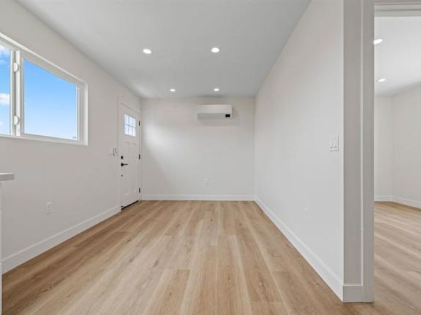 4951 Genesee Avenue, San Diego CA 92117