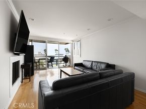2960 Neilson Way 301, Santa Monica CA 90405
