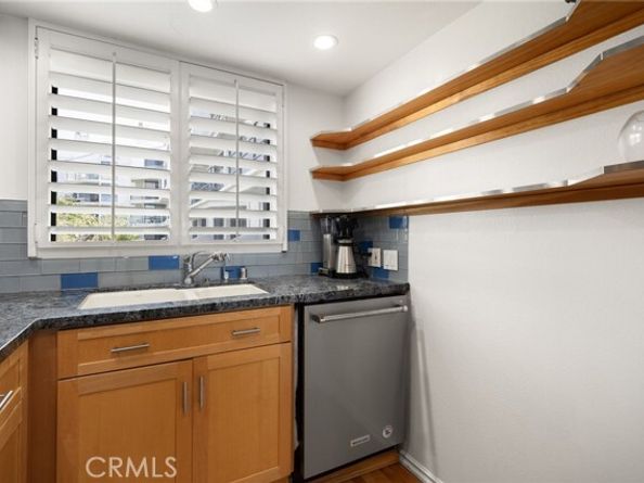 2960 Neilson Way 301, Santa Monica CA 90405