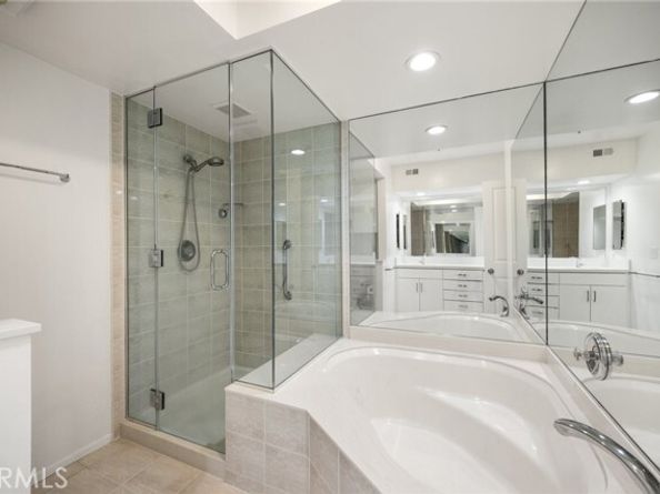 2960 Neilson Way 301, Santa Monica CA 90405