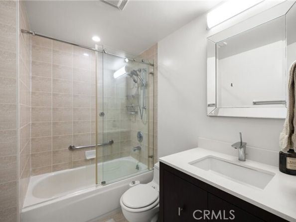 2960 Neilson Way 301, Santa Monica CA 90405