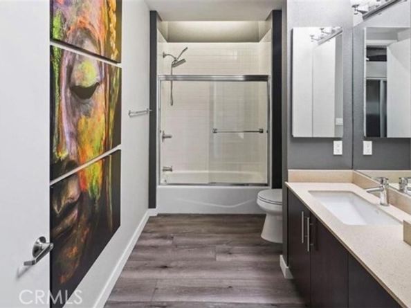 133 The Promenade 317, Long Beach CA 90802