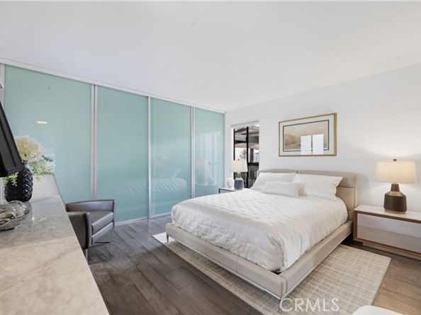 7327 Marina Pacifica, Long Beach CA 90803