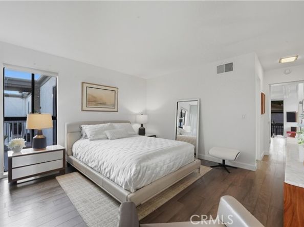 7327 Marina Pacifica, Long Beach CA 90803