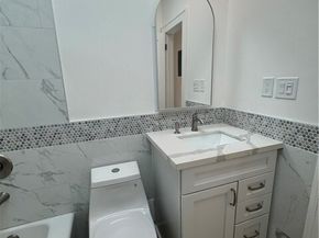 1738 E 4th 4, Long Beach CA 90802