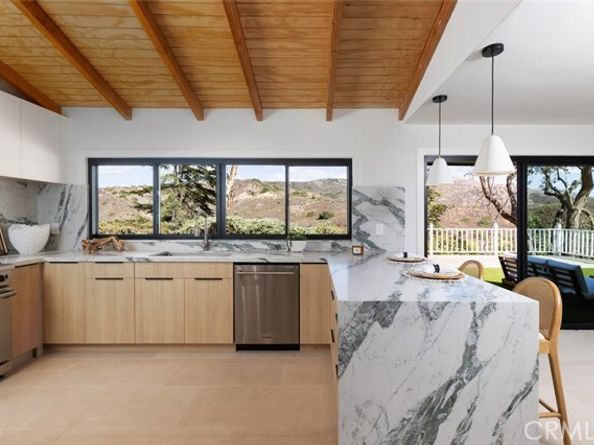 10141 Overhill Drive, Tustin CA 92705