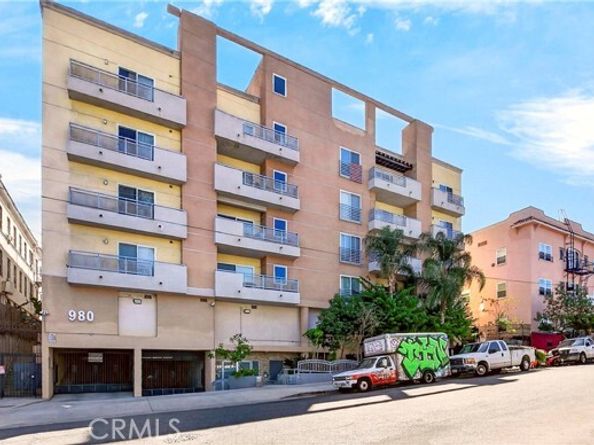 980 S Oxford 303, Los Angeles CA 90006