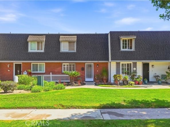 20244 Magnolia Street, Huntington Beach CA 92646