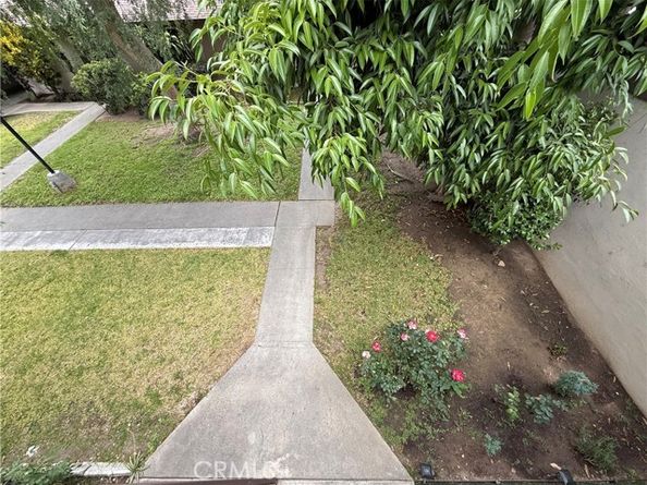 521 S Lyon 85, Santa Ana CA 92701