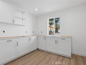 4016 6th Avenue, Los Angeles CA 90008