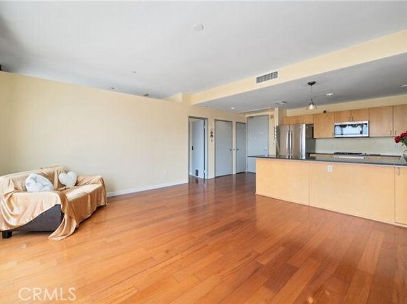 285 W 6th Street 527, San Pedro (los Angeles) CA 90731