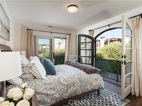 2301 Pacific Drive, Corona Del Mar (newport Beach) CA 92625