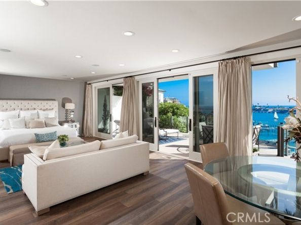 2301 Pacific Drive, Corona Del Mar (newport Beach) CA 92625