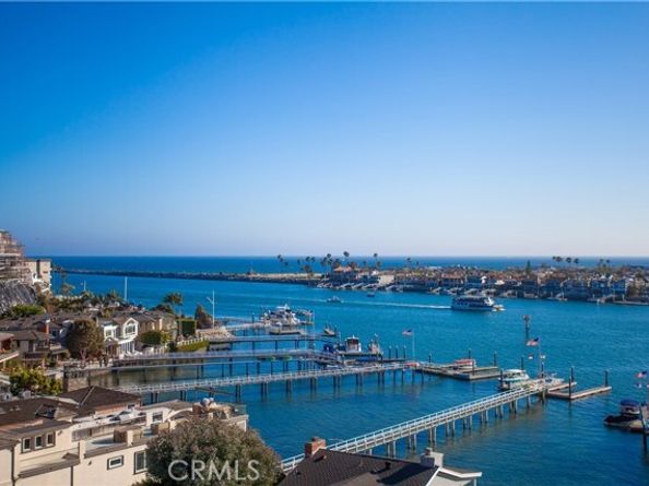 2301 Pacific Drive, Corona Del Mar (newport Beach) CA 92625