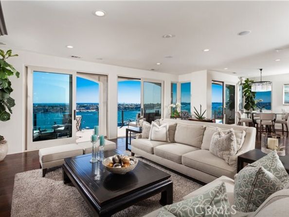 2301 Pacific Drive, Corona Del Mar (newport Beach) CA 92625